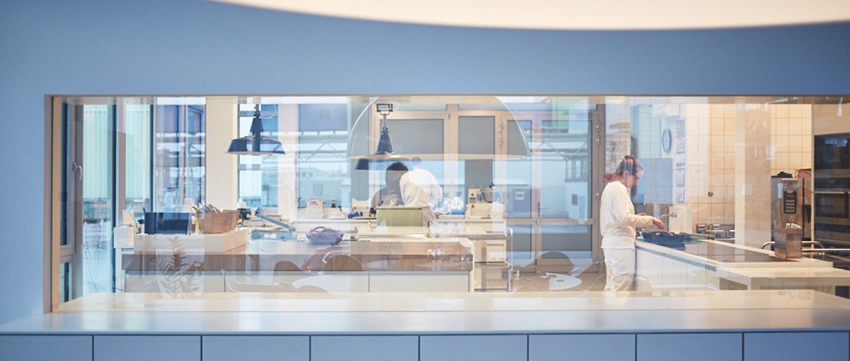 Hero : Investor Relations FRoSTA AG